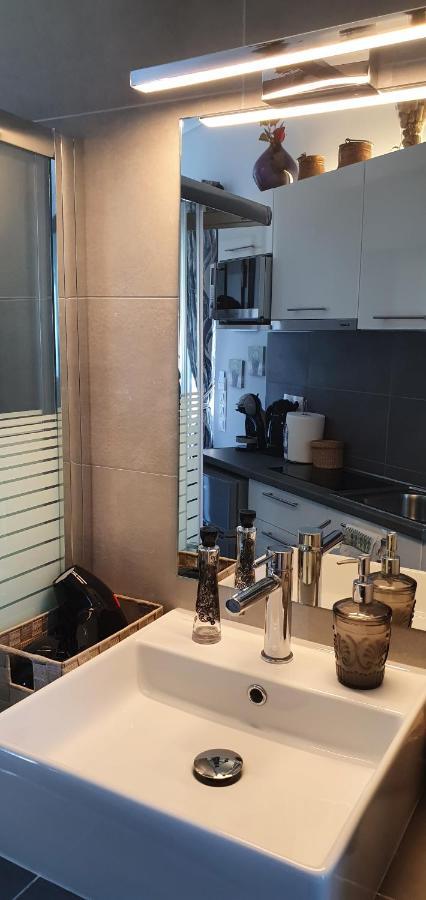 Nikis Penthouse Apartment Athena Bagian luar foto